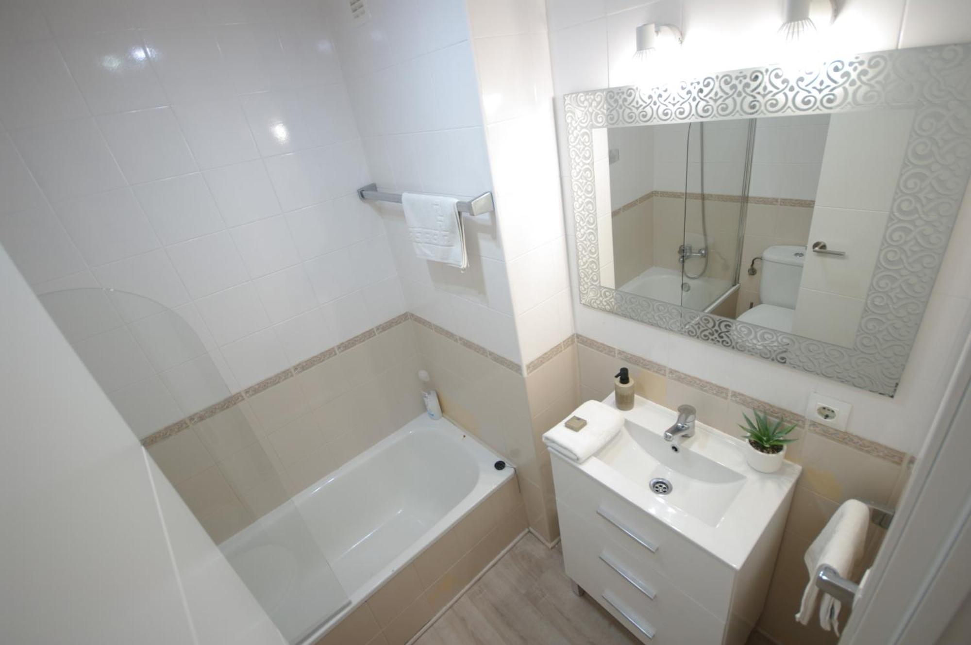 Livingtarifa Apartamento Agaporni Extérieur photo